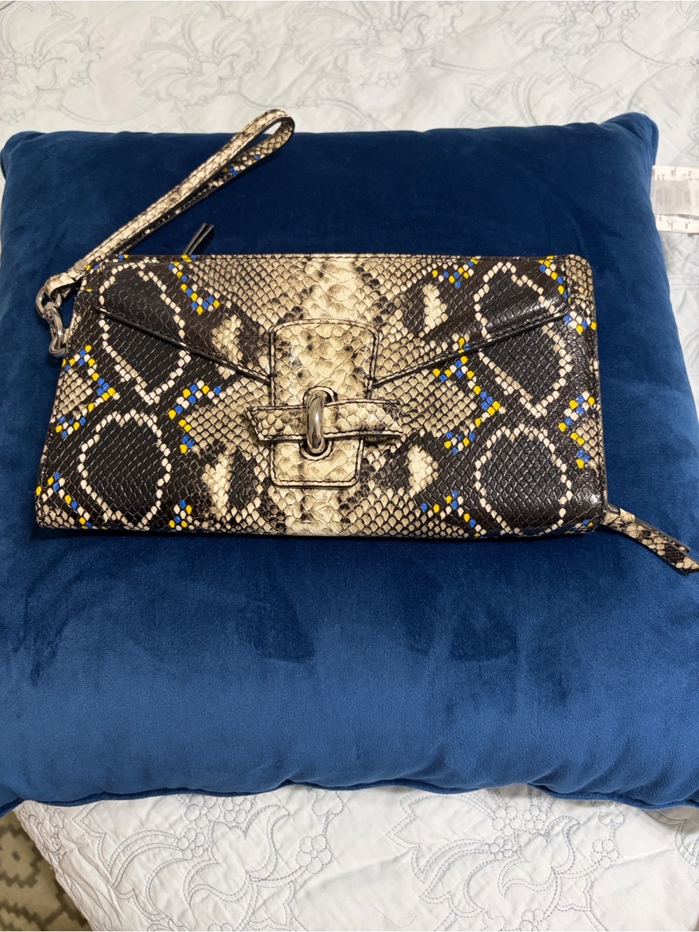 Banana Republic Zip Around Wallet Clutch Reptile Design Yellow & Blue PreOwned